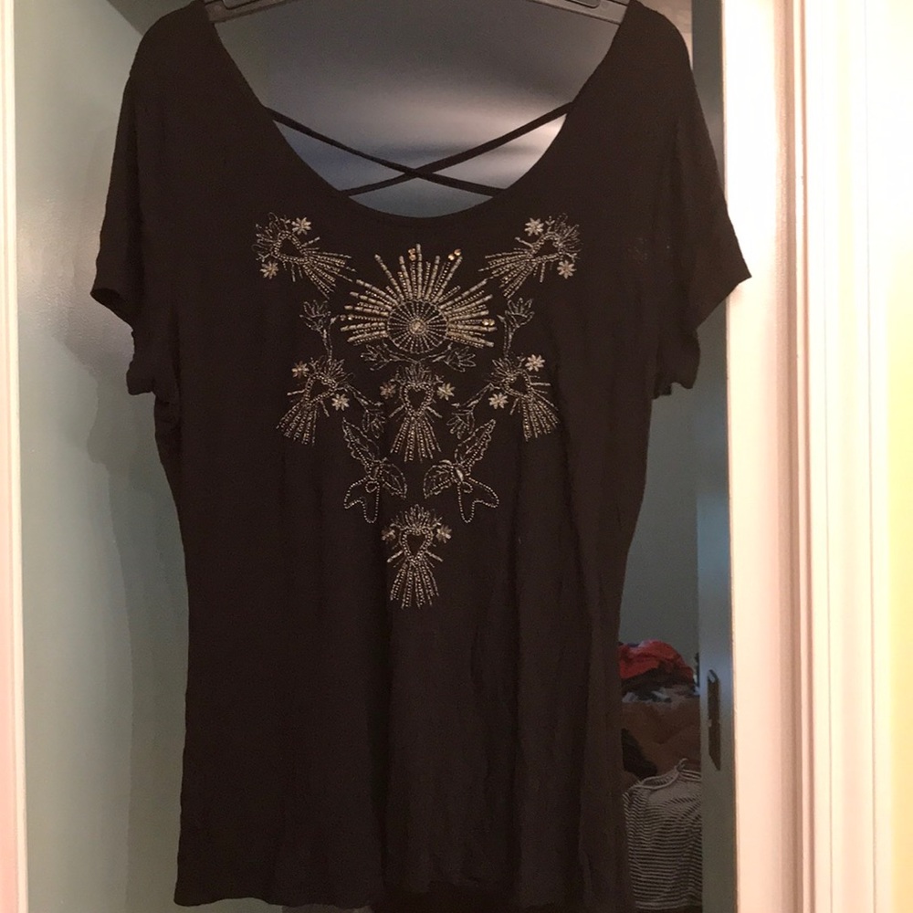Embellished Tee😍